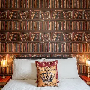 14 Cloisters Walk , York United Kingdom